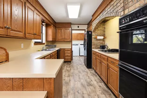Kitchen - 1908 E 20 St, Okmulgee, OK 74447 photo 1 of 4