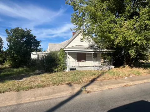 610 Martin Luther King, Muskogee, OK 74401