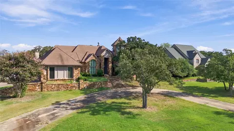 4825 W Oak Leaf Dr, Tulsa, OK 74132