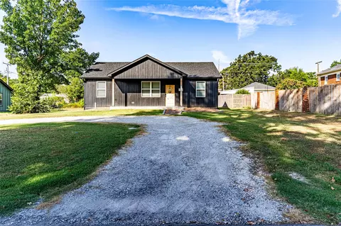318 S Roland St, Bristow, OK 74010