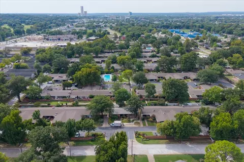 View/Area - 2112 E 59th Street B6, Tulsa, OK 74105 photo 7 of 7