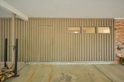 Exterior - 2112 E 59th Street B6, Tulsa, OK 74105 photo 4 of 18