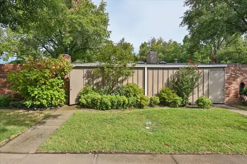 Exterior - 2112 E 59th Street B6, Tulsa, OK 74105 photo 15 of 18