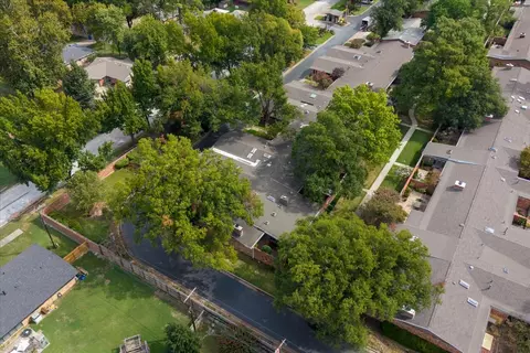 View/Area - 2112 E 59th Street B6, Tulsa, OK 74105 photo 5 of 7