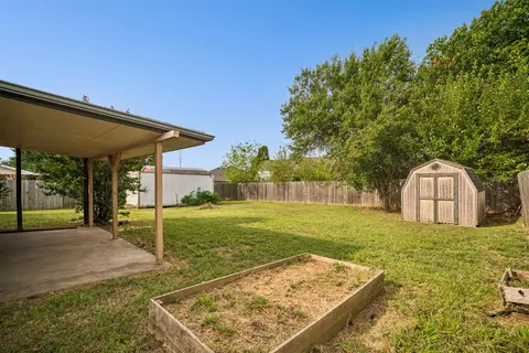 Exterior - 903 Holmes, Cushing, OK 74023 photo 4 of 5