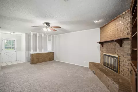 Living - 903 Holmes, Cushing, OK 74023 photo 4 of 5