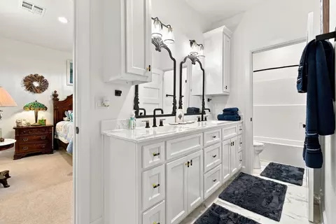 Bath - 414453 E 1074, Checotah, OK 74426 photo 3 of 5
