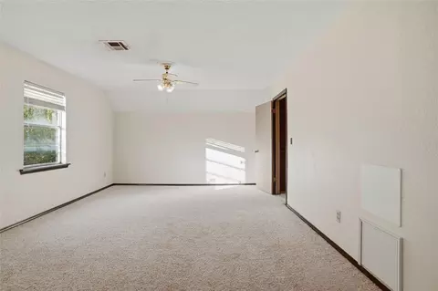 Bedroom - 9634 E 26th Pl, Tulsa, OK 74129 photo 6 of 15