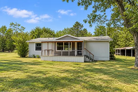 215 Copperhead Ln, Ardmore, OK 73401