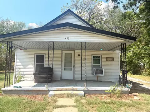 453 N Second St, Vinita, OK 74301
