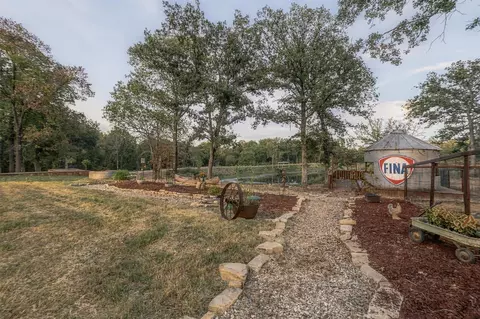 Exterior - 602 Lazy J Ln, Colbert, OK 74733 photo 8 of 19