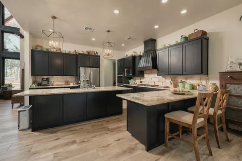 Kitchen - 602 Lazy J Ln, Colbert, OK 74733 photo 3 of 7
