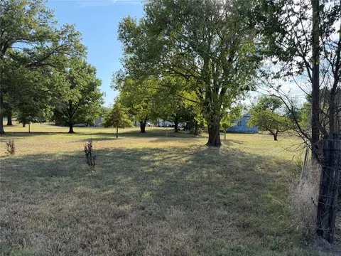 105 Leaning Tree Rd, Fort Gibson, OK 74434