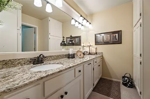 Bath - 7333 E 63rd St, Tulsa, OK 74133 photo 2 of 7