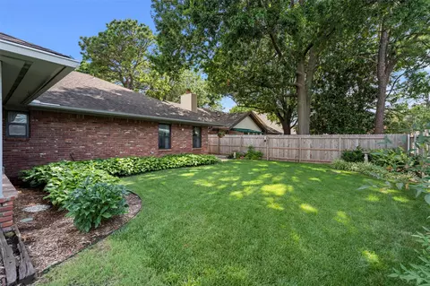 Exterior - 7333 E 63rd St, Tulsa, OK 74133 photo 5 of 11