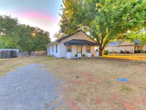 505 Fir St, Wellston, OK 74881