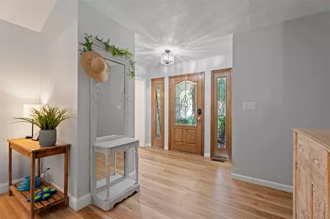 Entry Way - 1014 S Sycamore Dr, Grove, OK 74344 photo 1 of 2