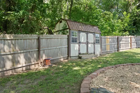 Exterior - 1014 S Sycamore Dr, Grove, OK 74344 photo 5 of 10