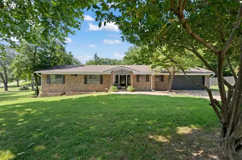 1014 S Sycamore Dr, Grove, OK 74344