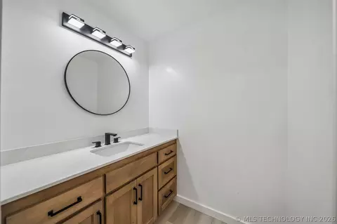 Bath - 800 W 6th, Ada, OK 74820 photo 3 of 4