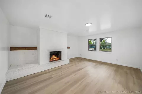 Living - 800 W 6th, Ada, OK 74820 photo 1 of 3
