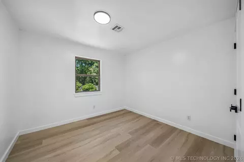 Bedroom - 800 W 6th, Ada, OK 74820 photo 1 of 3