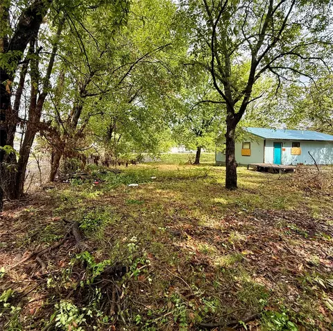 Exterior - 1008 E Graham Ave, Pryor, OK 74361 photo 4 of 4