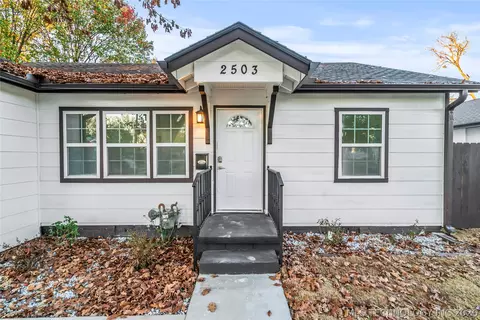 Exterior - 2503 E 8th St, Tulsa, OK 74104 photo 4 of 6