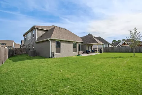 Exterior - 7121 E Queens St, Broken Arrow, OK 74014 photo 5 of 7