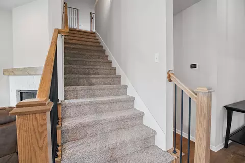 Entry Way - 7121 E Queens St, Broken Arrow, OK 74014 photo 5 of 9