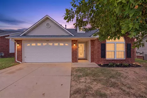 133 W Fairlane Dr, Sapulpa, OK 74066