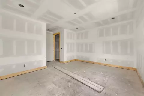 Bedroom - 315 E Broadway Ave, Broken Arrow, OK 74012 photo 2 of 4