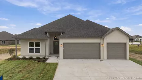 10400 E 131st Pl S, Bixby, OK 74008