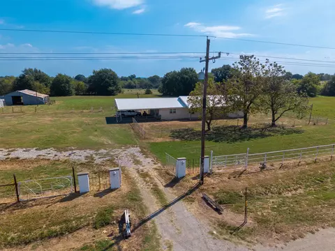 17248 Lake Hwy, Coalgate, OK 74538