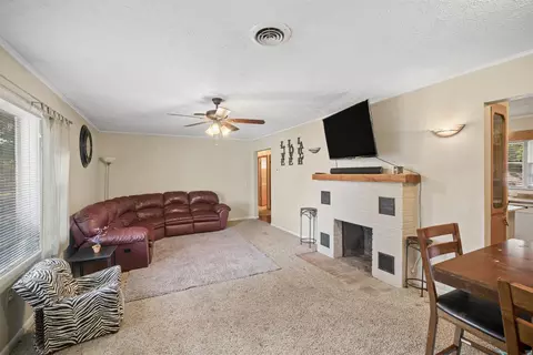 Living - 1405 Willow Rd, Pryor, OK 74361 photo 1 of 3