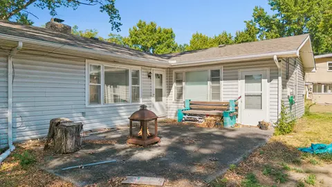 Exterior - 1405 Willow Rd, Pryor, OK 74361 photo 4 of 6