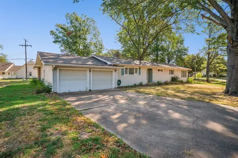 Exterior - 1405 Willow Rd, Pryor, OK 74361 photo 3 of 6