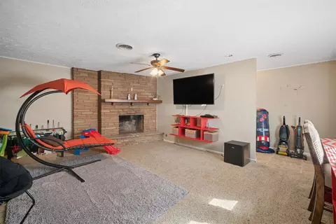 Living - 1405 Willow Rd, Pryor, OK 74361 photo 3 of 3
