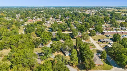 View/Area - 1405 Willow Rd, Pryor, OK 74361 photo 4 of 4