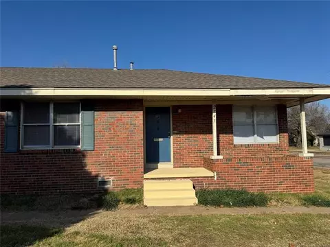 Exterior - 2743 E 3rd St, Tulsa, OK 74104 photo 5 of 7
