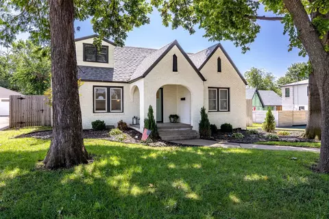 1547 S Columbia Pl, Tulsa, OK 74104