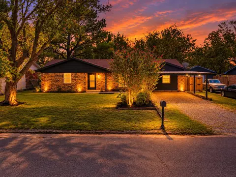 461 Wisteria St, Lone Grove, OK 73443