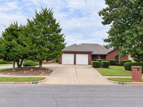 3507 S Christine Ln, Sand Springs, OK 74063