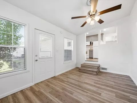 Living - 511 E Duncan St, Jenks, OK 74037 photo 4 of 4
