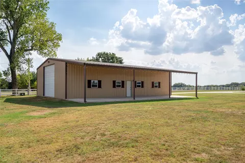 Exterior - 22062 Us Hwy 77, Thackerville, OK 73459 photo 14 of 15