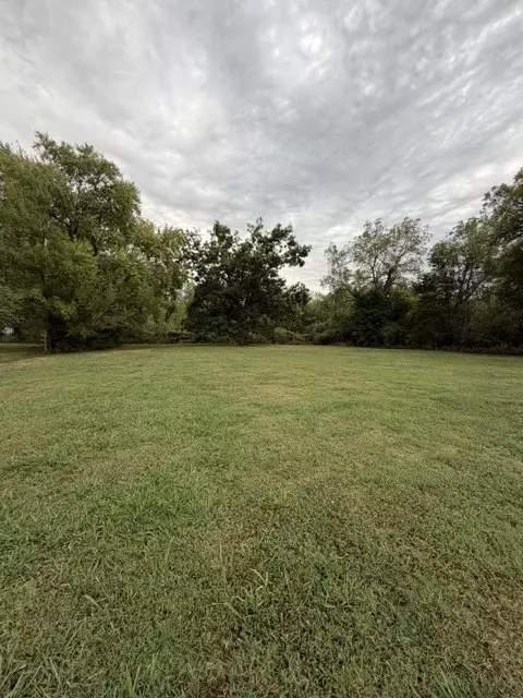 813 Walnut St, Chelsea, OK 74016