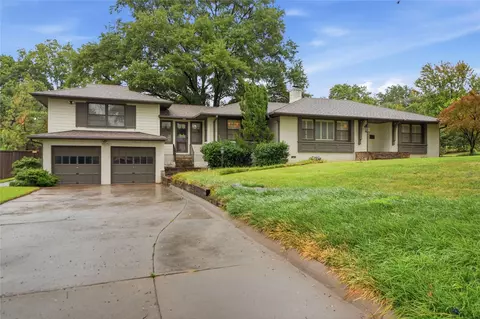 Exterior - 2261 E 37th St, Tulsa, OK 74105 photo 2 of 9