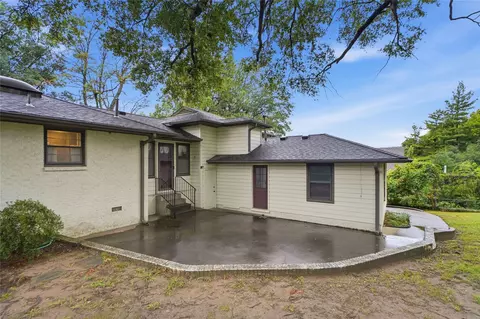 Exterior - 2261 E 37th St, Tulsa, OK 74105 photo 7 of 9