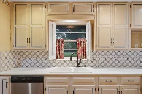 Kitchen - 2261 E 37th St, Tulsa, OK 74105 photo 2 of 5