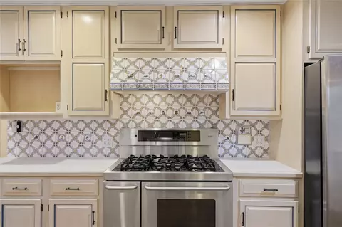 Kitchen - 2261 E 37th St, Tulsa, OK 74105 photo 3 of 5